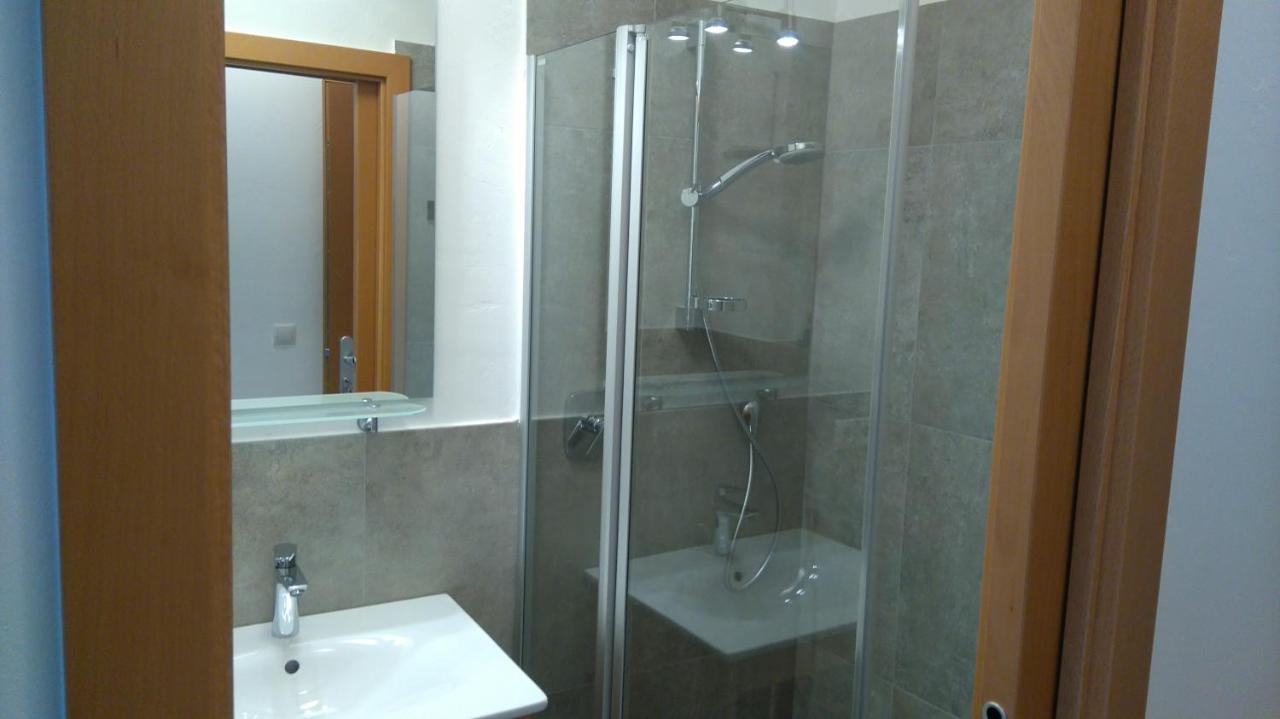 Haus Moeltner - Apartment 1927 Caldaro Dış mekan fotoğraf